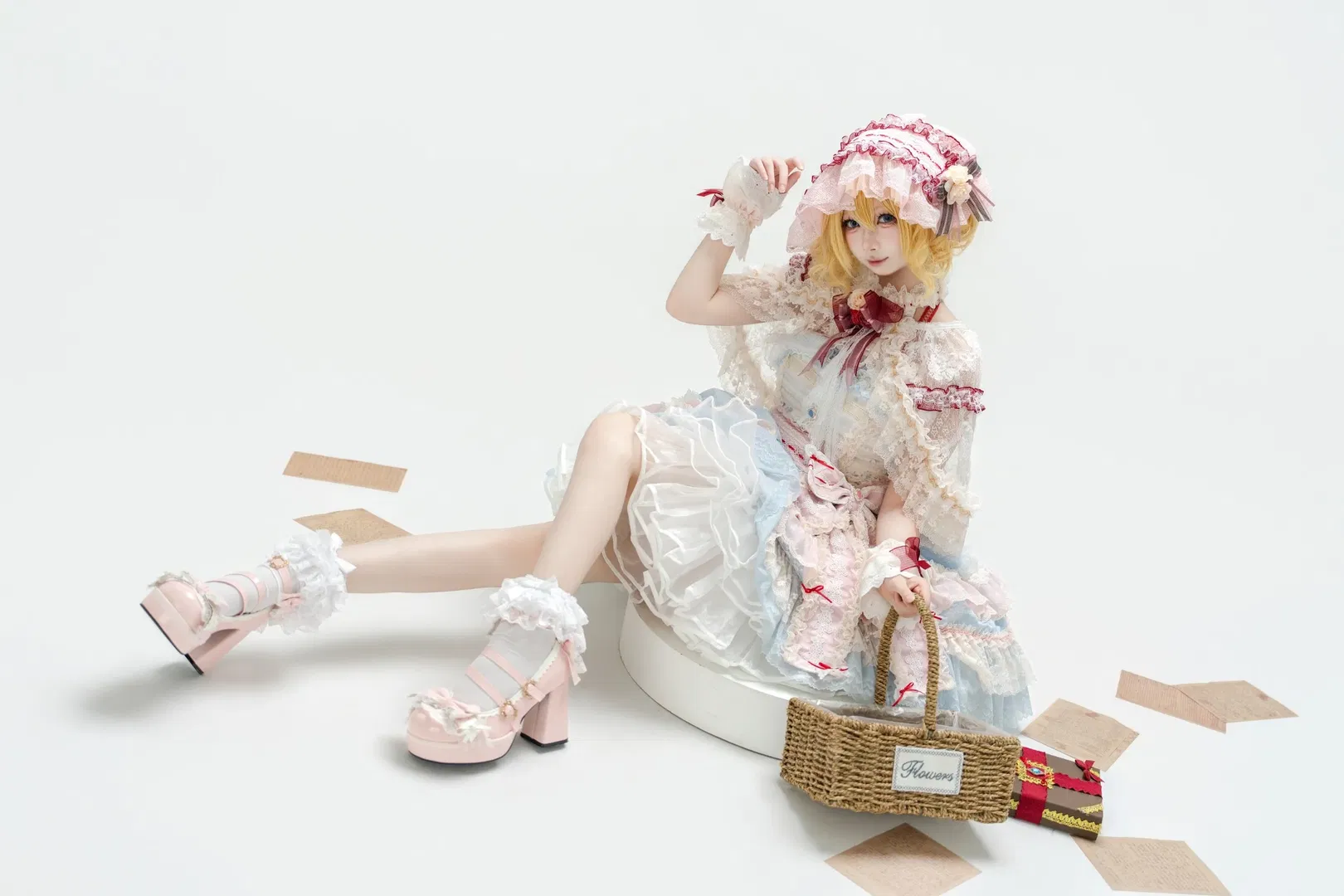 【愛麗絲瑪格特羅依德cos】東方project人偶感動作參考 - 第 17 張