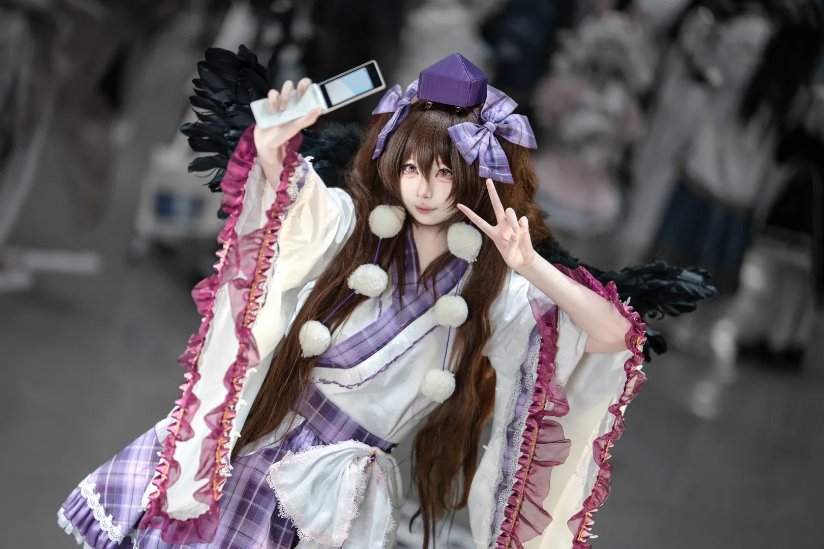 【姬海棠果cos】东方project漫展场照，假装在自拍 - 第 1 张