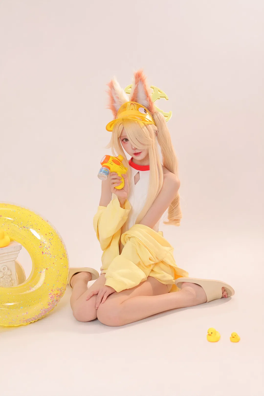 【聖婭cos】蔚藍檔案的夏日泳裝，夏天結束前的小尾巴 - 第 1 張