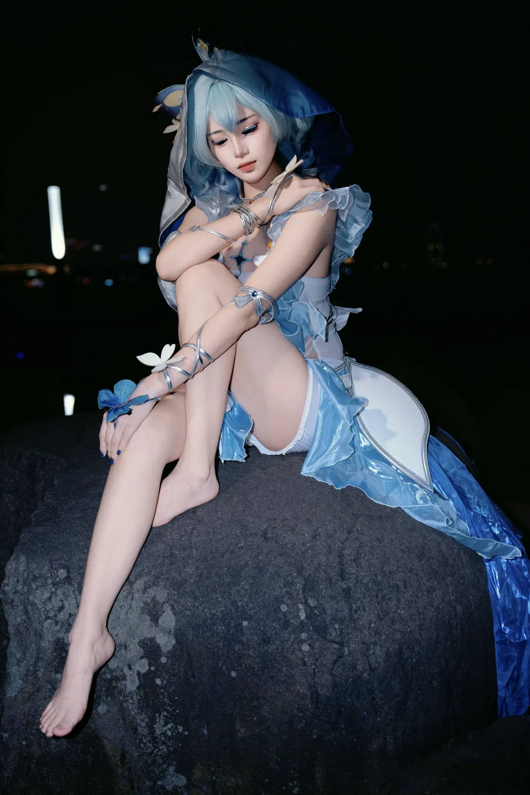【守岸人cos】鸣潮夜空下的静谧之影 - 第 1 张