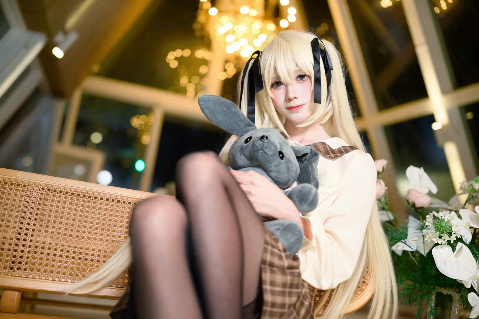 【穹妹cos】白毛双马尾与黑丝的秋日限定 - 第 2 张