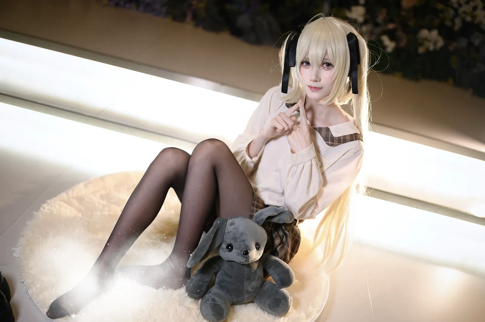 【穹妹cos】白毛双马尾与黑丝的秋日限定 - 第 5 张