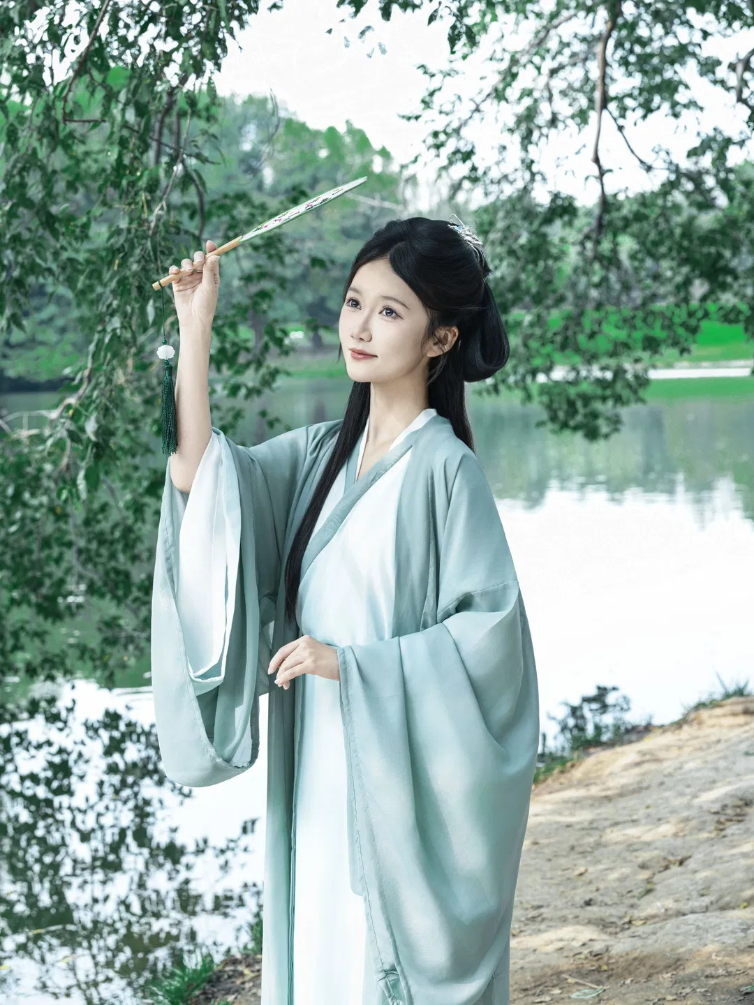 青衫执伞，定格山水间的魏晋清冷感 - 第 13 张