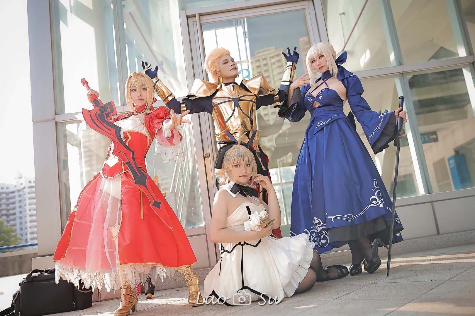 【尼禄·克劳狄乌斯cos】Fate/Grand Order临时合体，拍完正片的吉尔伽美什被阿尔托莉雅们围攻 - 第 2 张