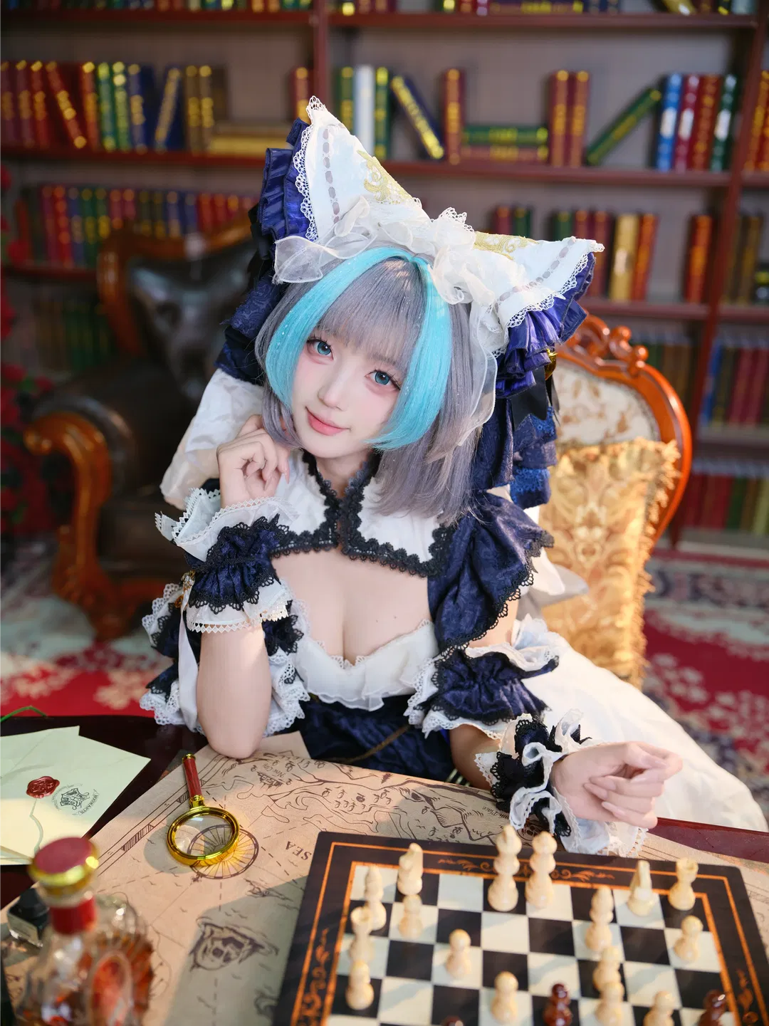 【柴郡cos】指挥官，来书房与猫猫对弈 - 第 1 张