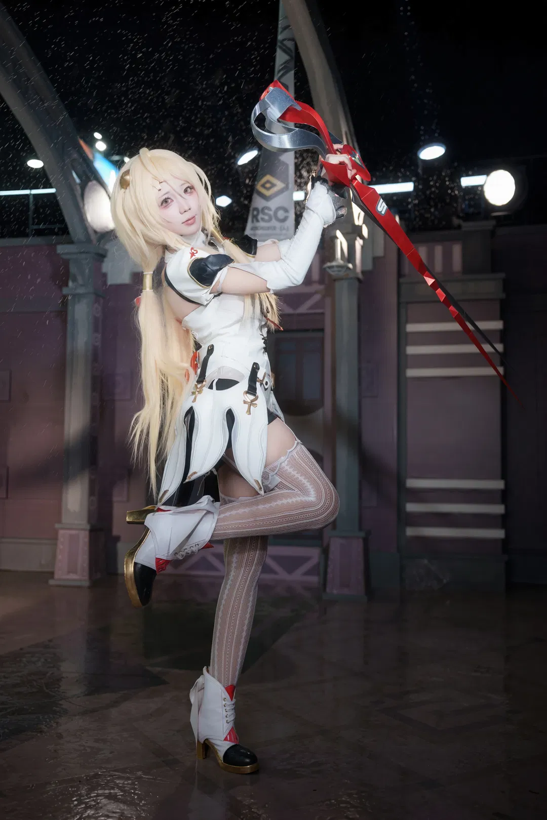 【菲欧妮cos】绝区零雨夜出片记：大剑与大雨的碰撞 - 第 2 张