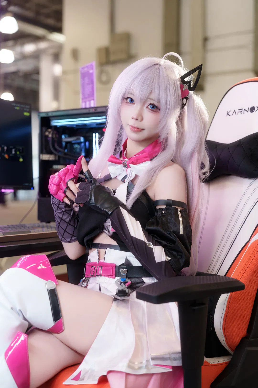 【香奈美cos】在卡拉彼丘展台上的电竞风体验 - 第 1 张