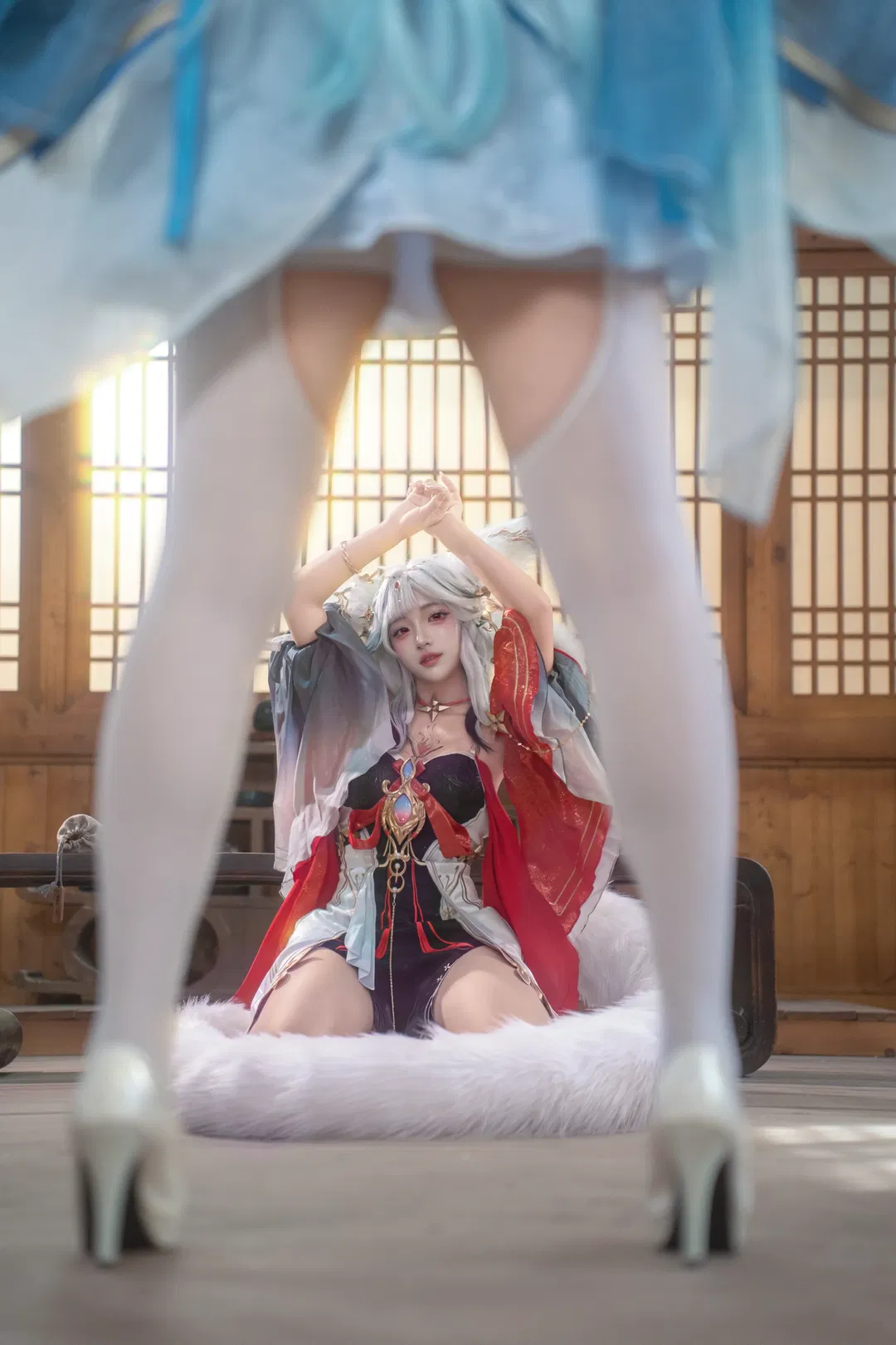 【心月狐cos】鸣潮心月狐白毛狐耳造型棚拍 - 第 1 张